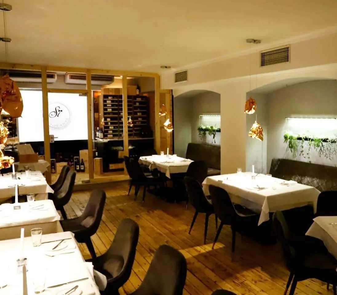 Gastraum des Si Ristorante Wiesbaden